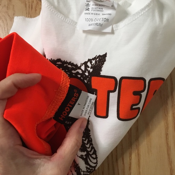 New Hooters Girl Uniform Bundle Tank Shorts Pouch Sizes Xxxs Xxs Xs Sm Med Large - Picture 12 of 16